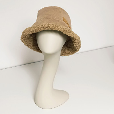 Bucket borreguito camel