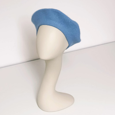 "Stylist Wool Berets in Vibrant Colors - Casual Elegance / Shippings