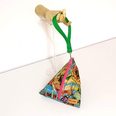 Bolso triangular Estiloso y Personalizable I Diseño Único - De Tela