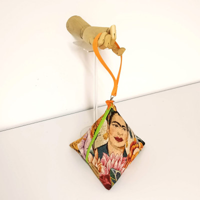 Bolso triangular Estiloso y Personalizable I Diseño Único - De Tela